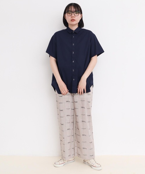 nume 半袖プラウス　美品 I am in fact ブラウス シャツ 80/2ピンオックス 数字刺繍