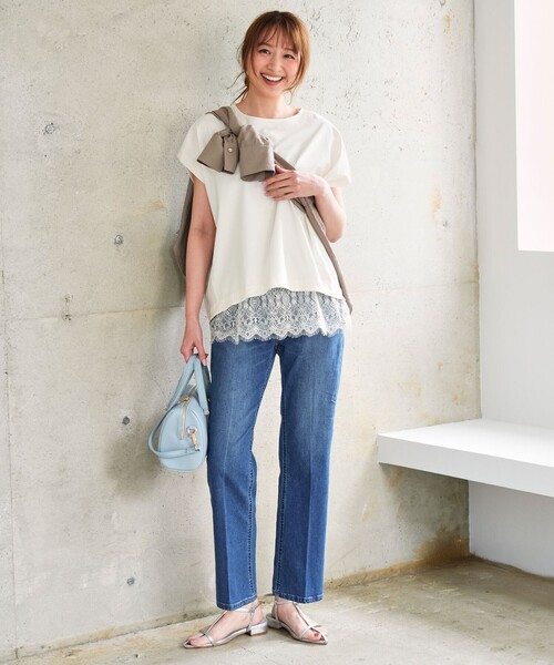 ジーンズ デニム デニムパンツ センタープレスセミフレア デニム レディースの画像