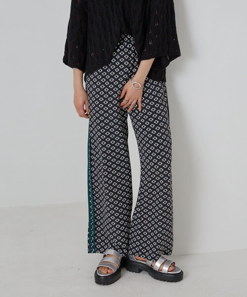 パンツ PUBLUX/パブリュクス ネイティブ柄ワイドパンツ4,495円