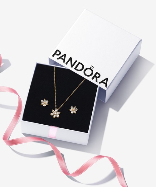 PANDORA（パンドラ） ピアス スパークリング ハーバリウム クラスター