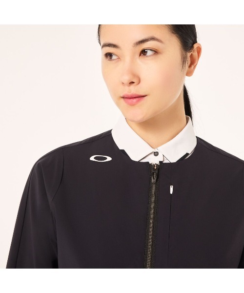 未使用オークリー ELEVATE WIND JACKET リバーシブル Mサイズ OAKLEY（オークリー） ゴルフウェア ブルゾン レディース ELEVATE