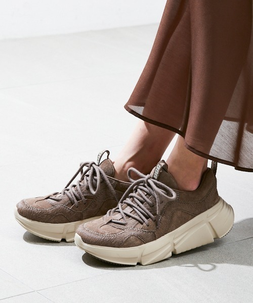 UGG Australia（アグオーストラリア） 「UGG」 ローカットスニーカー 