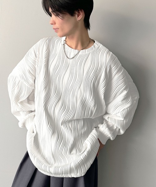 classicalelf tシャツ ゆるさとスタイリッシュを両立。オーバー
