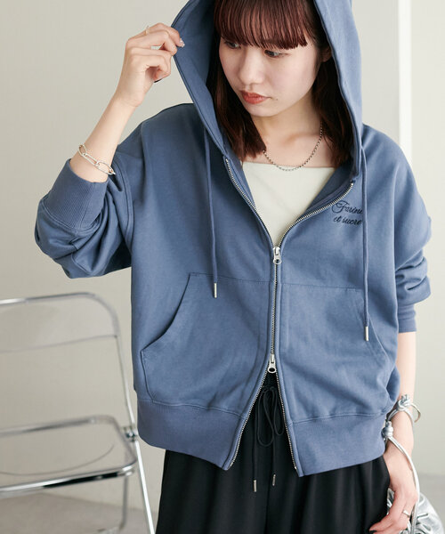 Discoat パーカー 刺繍ロゴショート丈ジップパーカー レディース