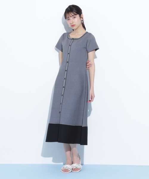 JILL STUART ライトグレー ニットワンピース 半袖 (M) JILL STUART ライトグレー ニットワンピース 半袖 (M)
