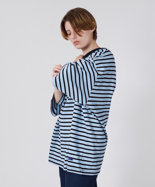 「ONCILY」 半袖Tシャツ MEDIUM ブルー メンズ