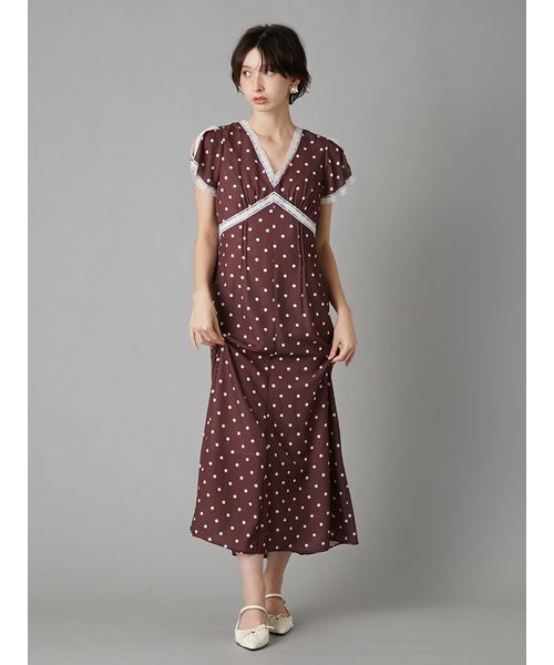 LILY BROWN（リリーブラウン） ワンピース 半袖 ロマンティックレース