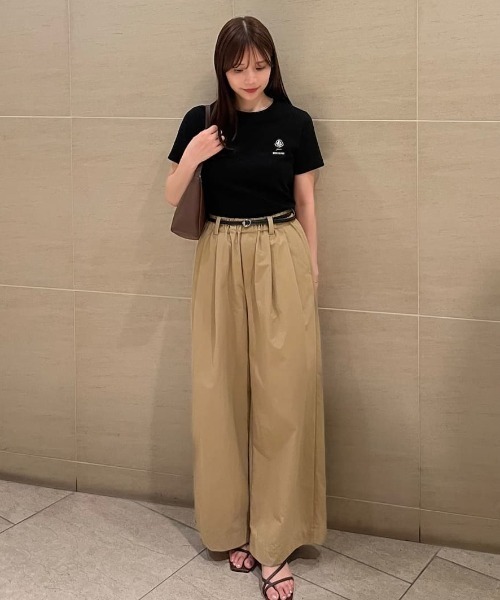 パンツ 「洗える・撥水」ベルト付き撥水タックパンツ レディースの画像
