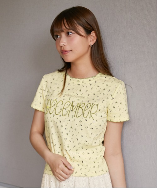 tシャツ 半袖 「フラワー総柄×ロゴ刺繍」カットソー／Y2K韓国ガーリー