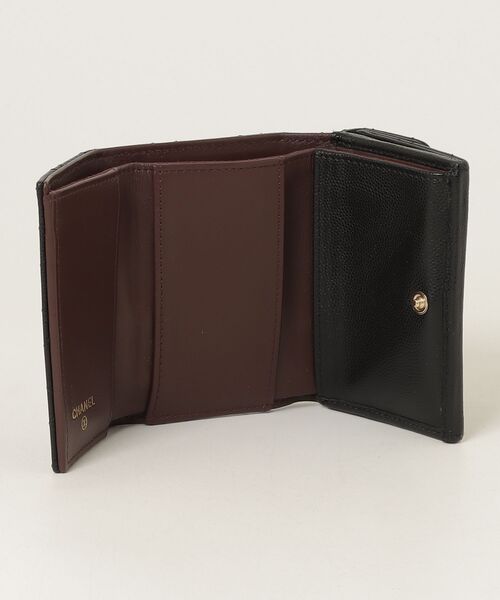 CHANEL（シャネル） マトラッセ キャビアスキン 三つ折り 財布