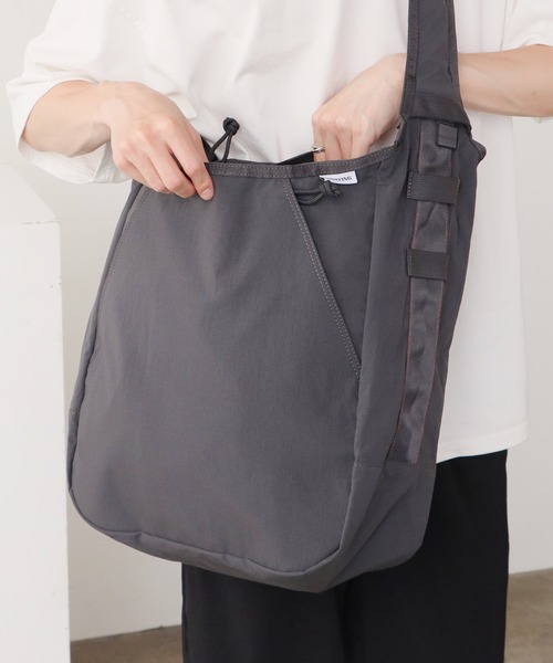 BRIEFING ショルダーバッグ ブラック/グレー BRIEFING（ブリーフィング） ショルダーバッグ HOBO BAG TALL トール