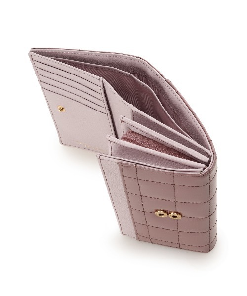大人気!! Samantha Thavasa Petit Choice エナメル 二つ折り財布 Samantha Thavasa Petit Choice 財布 エナメルキルティング 二