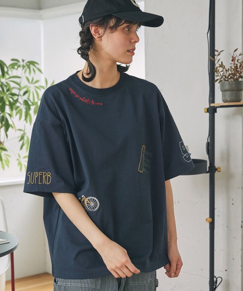 刺繍Tシャツ 刺繍 Tシャツ Tシャツ 半袖 T-shirts ワンポイント刺繍 Tシャツ（スプレーアート） / PlayStation