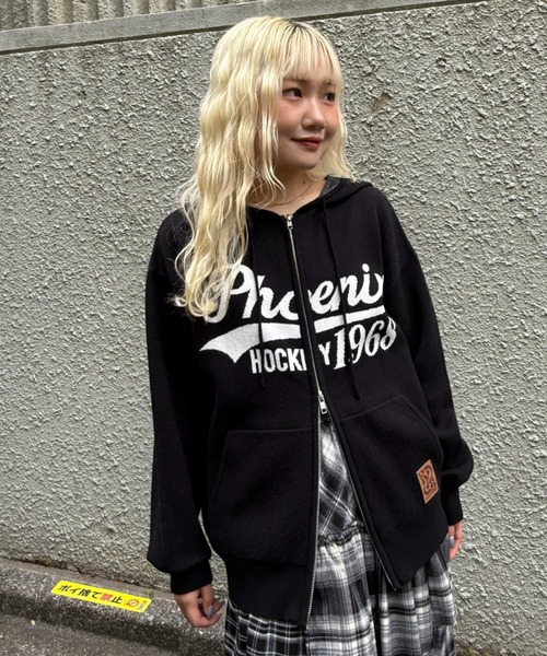 RODEO CROWNS WIDE BOWL（ロデオクラウンズワイドボウル） パーカー