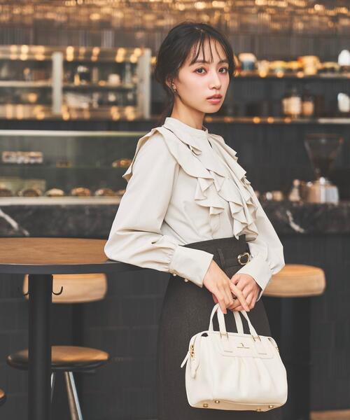 SWINGLE（スウィングル） ブラウス シャツ パールボタン付フリル