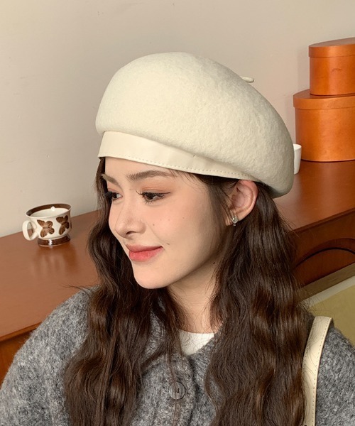 pyornim（ピョルニム） 帽子 ベレー帽 フェイクレザーパイピング