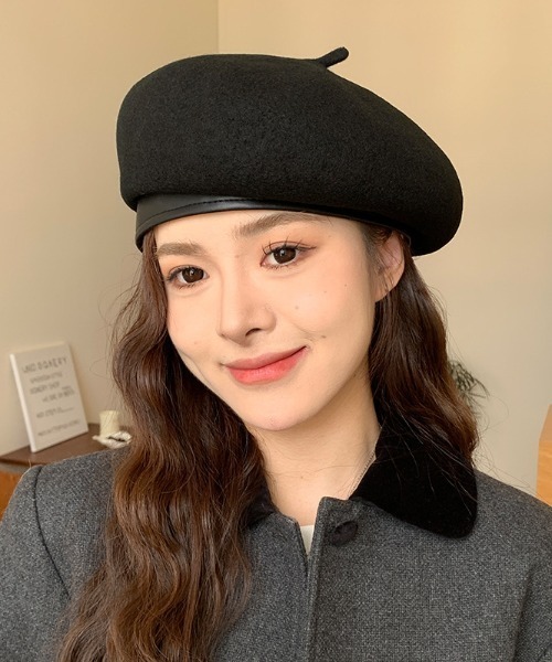 pyornim（ピョルニム） 帽子 ベレー帽 フェイクレザーパイピング