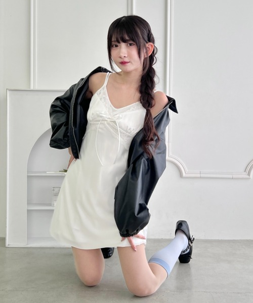 Loueme ワンピース サイドレースサテンスリップミニワンピース