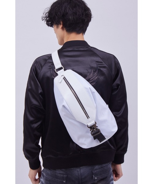ウエストポーチ レザーナイロンフォルデッドワンショルダーBAG メンズの画像