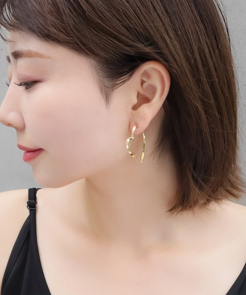 blackdia ocean（ブラックダイヤオーシャン） ピアス ハートストローク