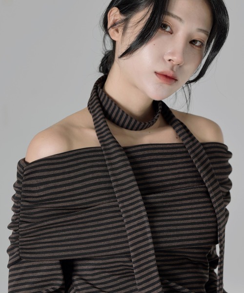 FOLLOWIN（フォロウィン） tシャツ ストライプオフショルダー