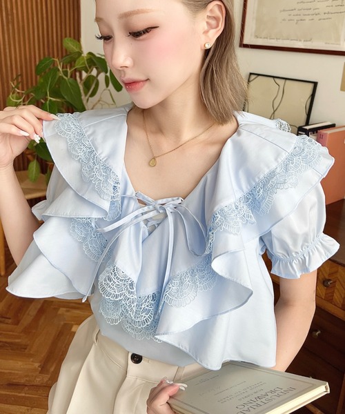 美品　René　半袖ジップパーカー　フリル袖　36　S相当　ブラック　0437 美品 René 半袖ジップパーカー フリル袖 36 S相当 ブラック 0437