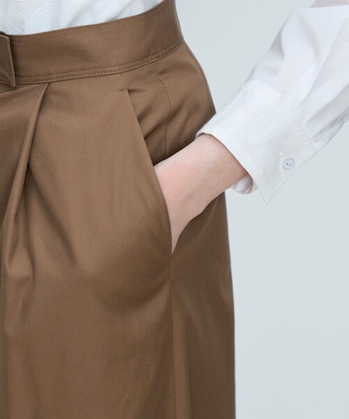 ワイドパンツ パンツ コットンギャバジン タックワイドパンツ レディースの画像