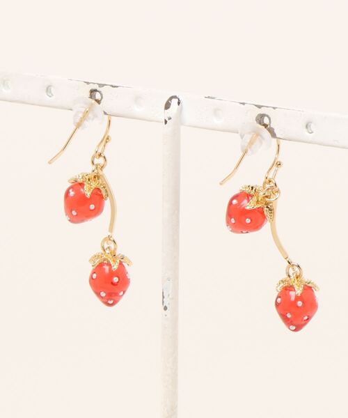 『いちご』ピアスお纏めページ TONE（トネ） ピアス 「Arivenalice」「ZOZOTOWN限定」小さな2つの