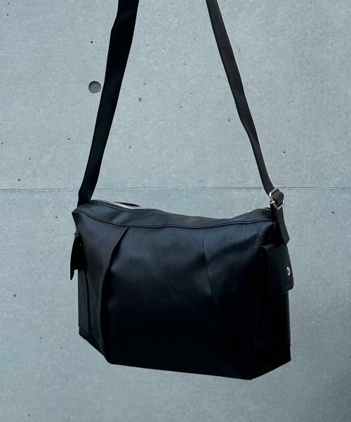 GEEK BOX x CPD コラボ　ショルダーバックSHOULDER BAG Chikashitsu+ ショルダーバッグ 「Chikashitsu +」multi pocket