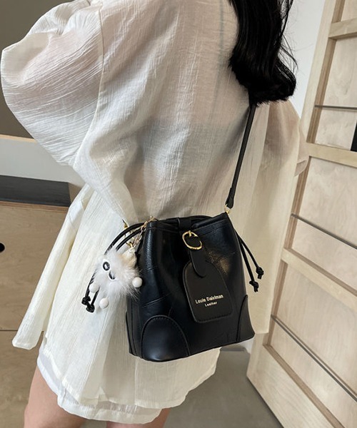 クロム y2k 黒 レザー シルバー チェイン ショルダーバッグ 鞄 gossip!ロサンゼルス ショルダーバッグ バッグ Y2K チェーン