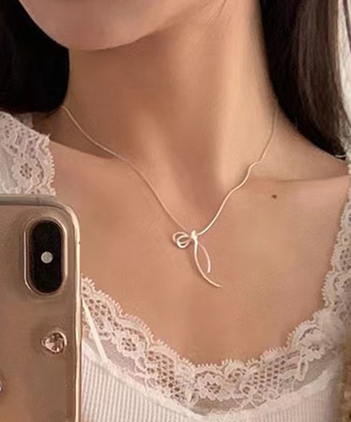 DiamondHearts（ダイヤモンドハーツ） ネックレス リボンデザイン