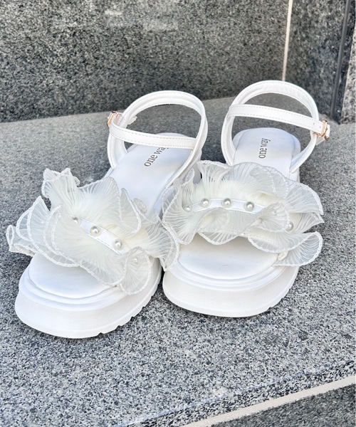 夏のお出かけにぴったり♪ チュールリボンとパールのワンポイント厚底サンダル 夏のお出かけにぴったり♪ チュールリボンとパールのワン