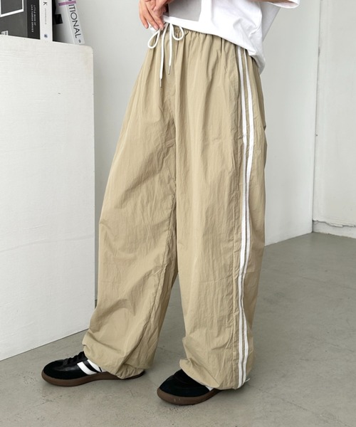 CLEA パンツ サイドラインナイロントラックパンツ レディース