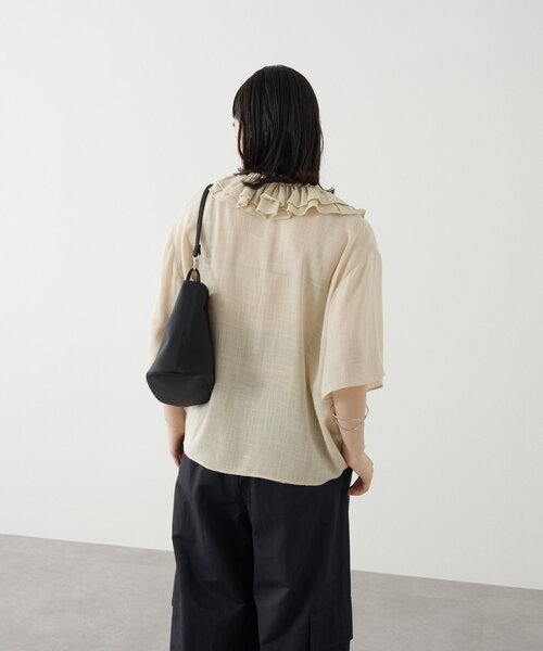 omekashi 断ち切りフリルブラウス Omekashi（オメカシ） ブラウス シャツ Uネックフリルブラウス