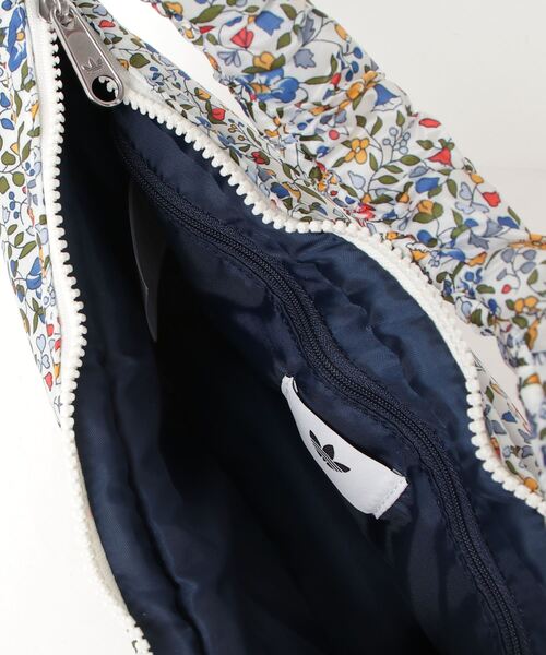 完売必須 adidas×Liberty London スモール ショルダーバッグ adidas ショルダーバッグ adidas×LIBERTY LONDON SMALL SHOULDER