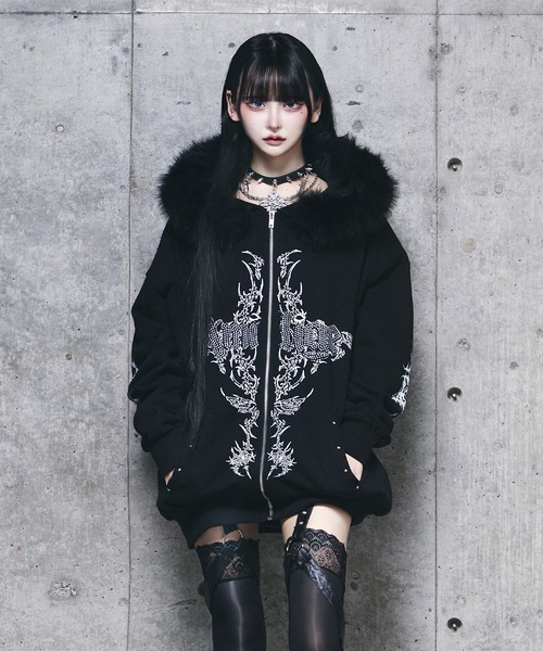 Amilige（アミリージュ） パーカー ファー付きAmiligeラインストーン