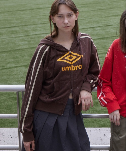 Casselini（キャセリーニ） パーカー 「UMBRO × ロゴジップパーカー