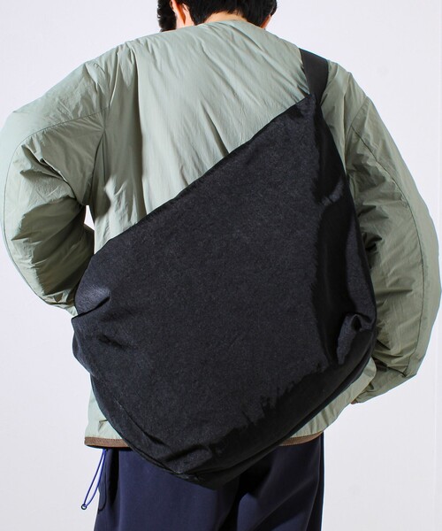 ショルダーバッグ 「SML/エスエムエル」STOMACH SHOULDERBAG L メンズ レディース