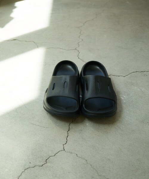 「HOKA」 ビーチサンダル 8 ブラック メンズ_画像3
