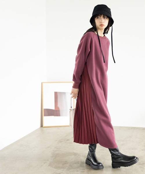 新品タグ付き✨大きいサイズ44✨23区　バックプリーツ　Aラインロングワンピース GeeRA（ジーラ） ワンピース バックプリーツロングワンピース（クルー