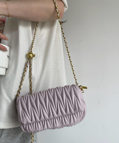 【VALENTINO BAGS】Ada キルト ショルダーバッグ【関税込】 Ada. ショルダーバッグ バッグ ぷっくり キルティング チェーン