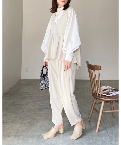 She's Closet セットアップ 深Vネックフレアペプラムベスト