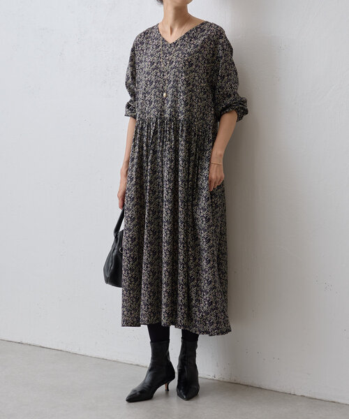 極美品☆BEARDSLEY☆裾レース ロングワンピース ブラック フリーサイズ Tワンピース （ロング・マキシ丈ワンピース）｜BEARDSLEY