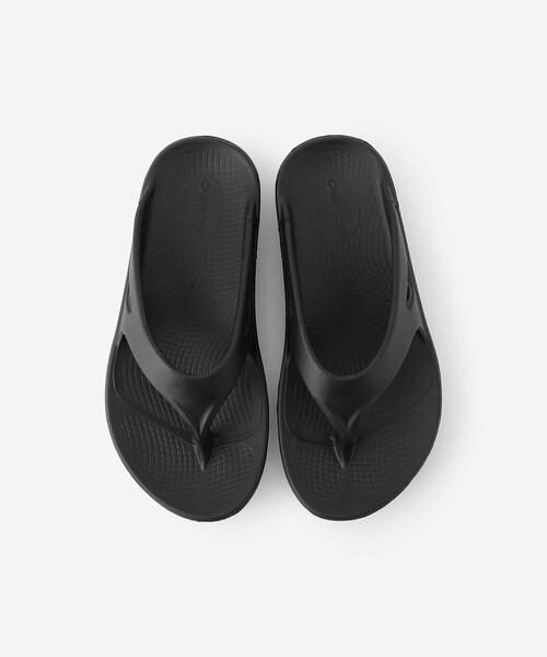 「OOFOS」 フラットサンダル 23 ブラック レディース_画像2