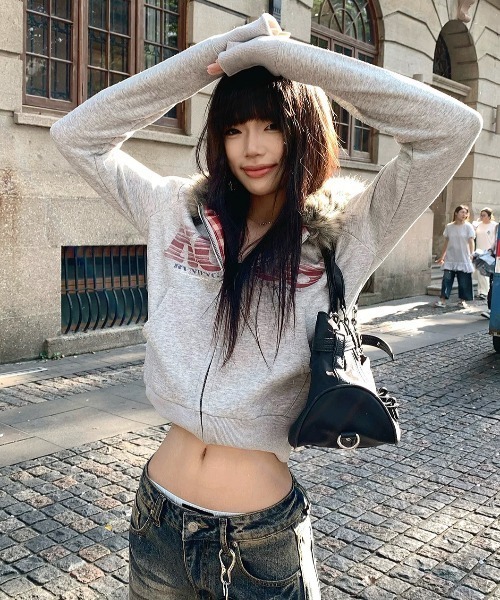 SHEENA（シーナ） パーカー 「新色追加」裏チェック柄ファーフード