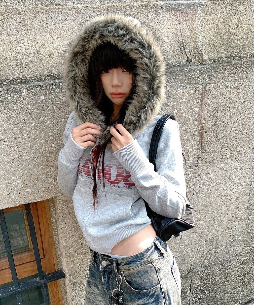 SHEENA（シーナ） パーカー 「新色追加」裏チェック柄ファーフード