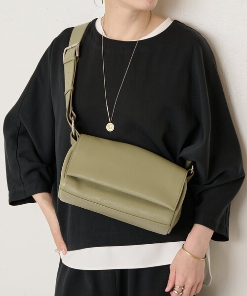 BEARDSLEY（ビアズリー） ショルダーバッグ バッグ レザーボディバッグ
