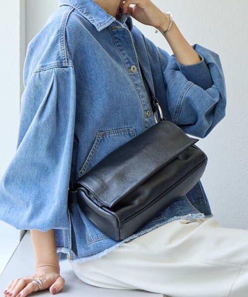 BEARDSLEY（ビアズリー） ショルダーバッグ バッグ レザーボディバッグ