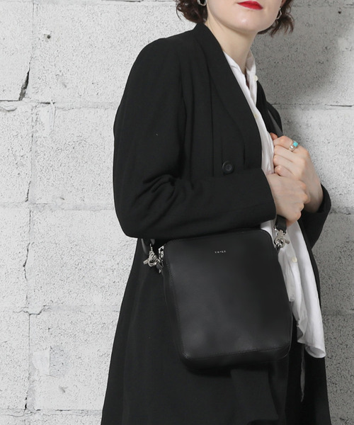 YArKA ショルダーバッグ バッグ 「YArKA/ヤーカ」real leather zip