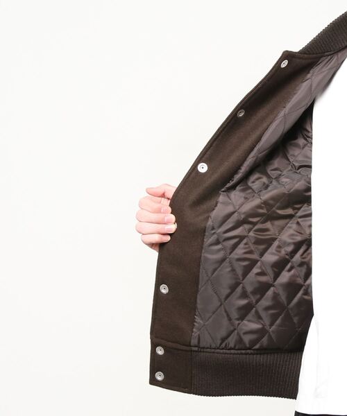 ジャケット スタジャン A BATHING APE VARSITY JACKET M06